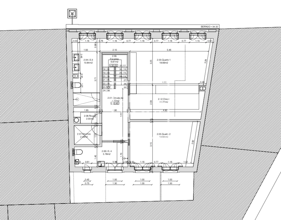 Moradia T5 para Venda em Misericórdia Foto 14