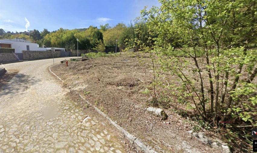 Terreno para Venda em Venade e Azevedo Foto 1