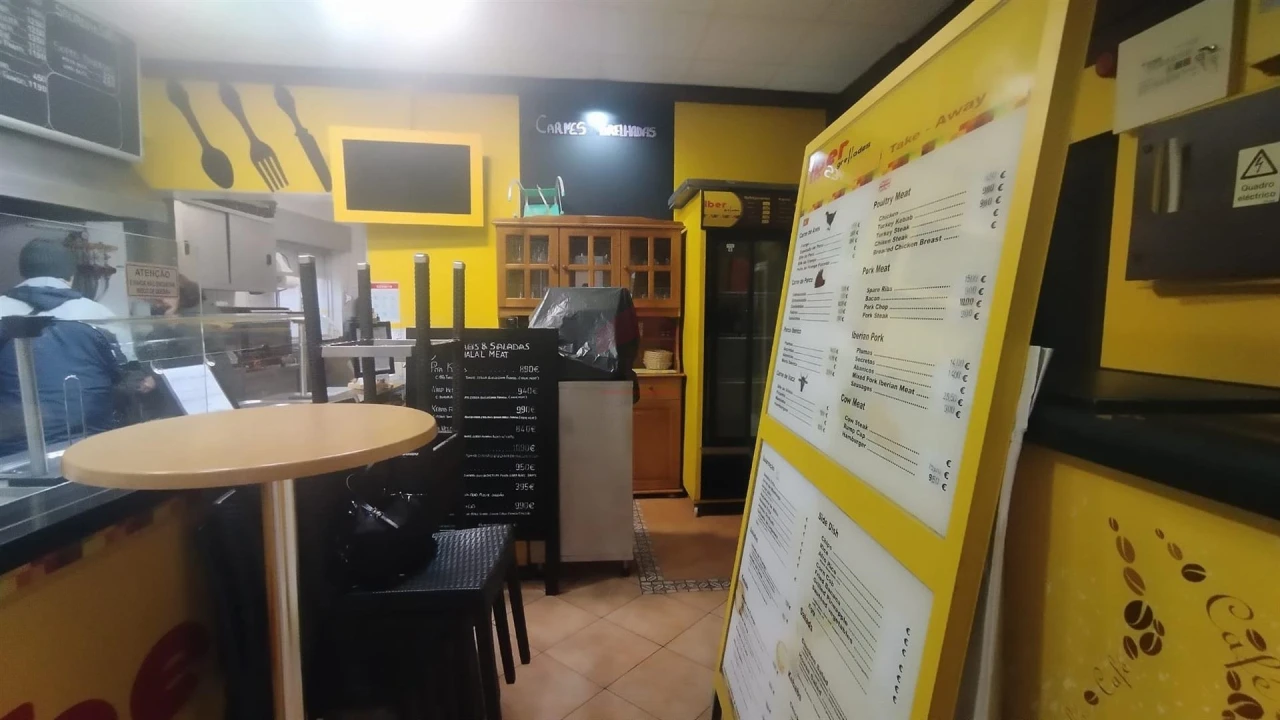 Loja para Venda em Monte Gordo Foto 6