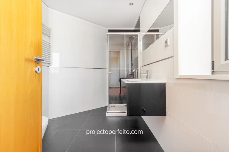 Apartamento T3 para Arrendamento em Esmoriz Foto 24