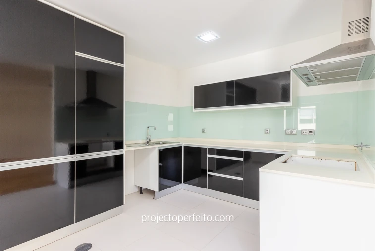 Apartamento T3 para Arrendamento em Esmoriz Foto 6