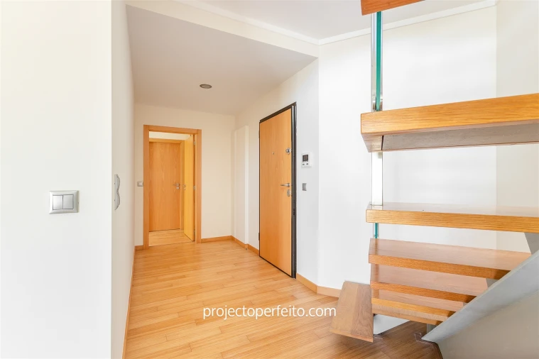 Apartamento T3 para Arrendamento em Esmoriz Foto 13