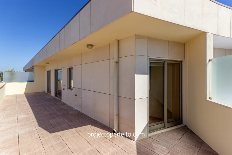 Apartamento T3 para Arrendamento em Esmoriz Foto 17