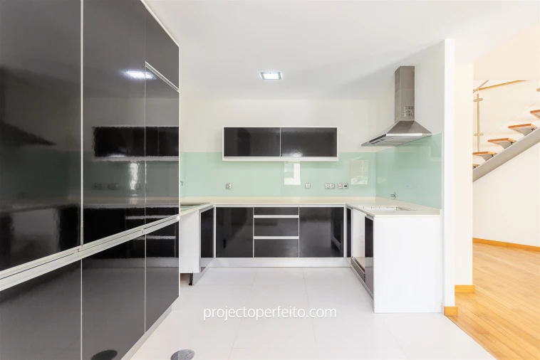 Apartamento T3 para Arrendamento em Esmoriz Foto 5