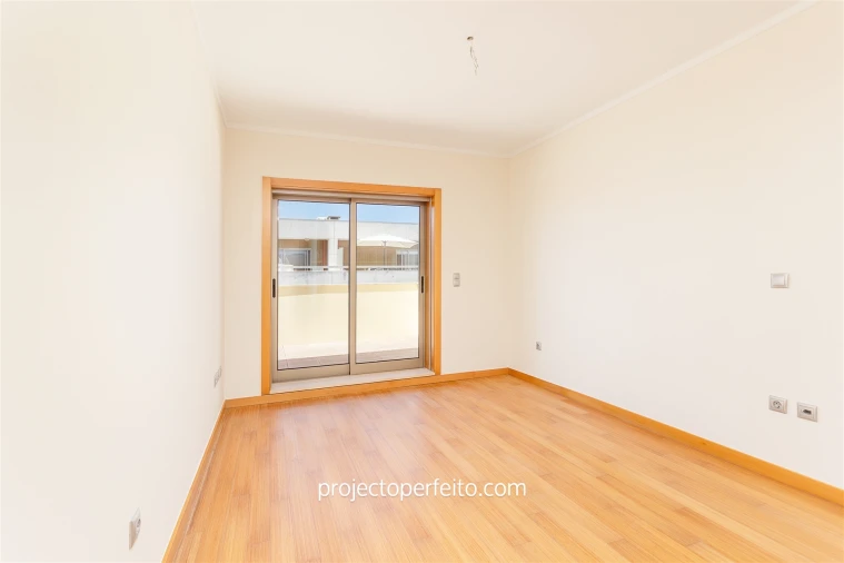 Apartamento T3 para Arrendamento em Esmoriz Foto 27