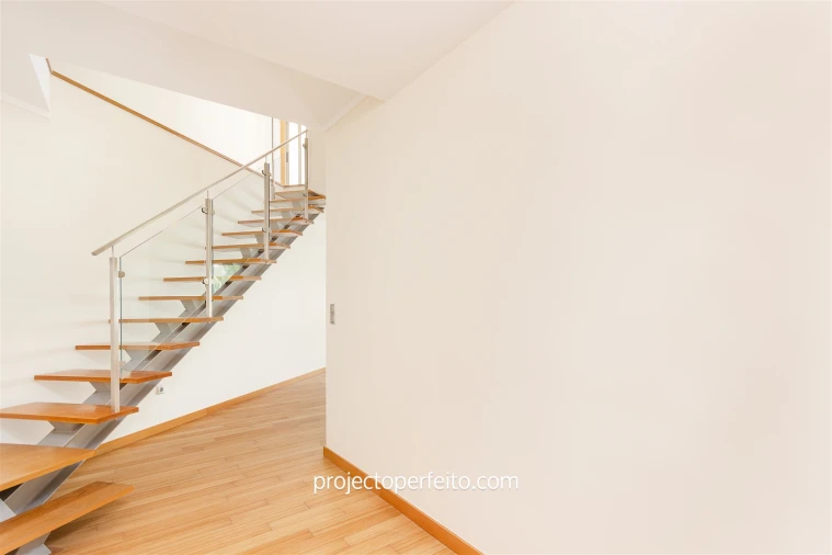 Apartamento T3 para Arrendamento em Esmoriz Foto 8