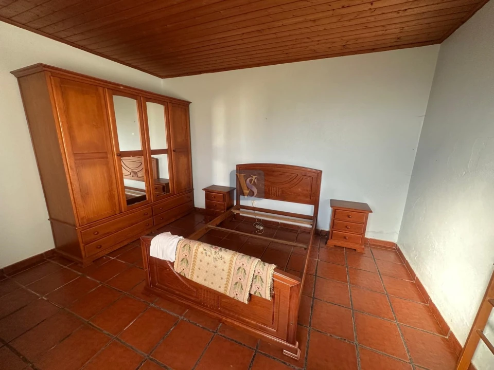 Moradia T3 para Venda em Quelfes Foto 5