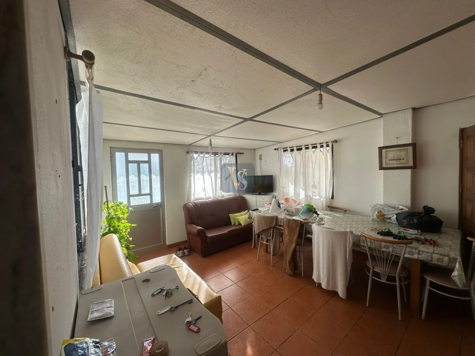 Moradia T3 para Venda em Quelfes Foto 20