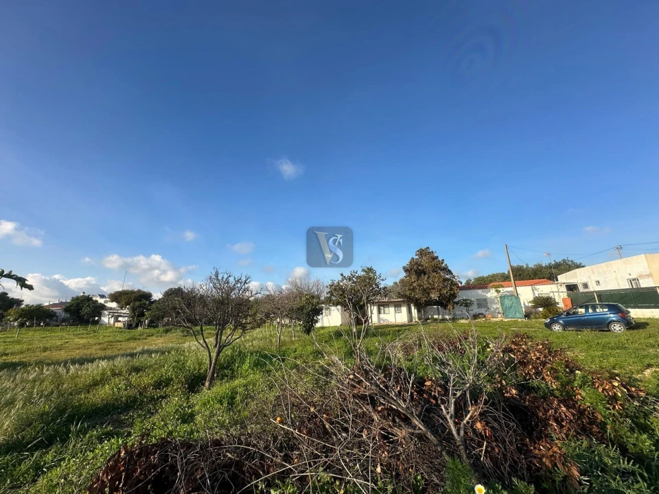 Moradia T3 para Venda em Quelfes Foto 58