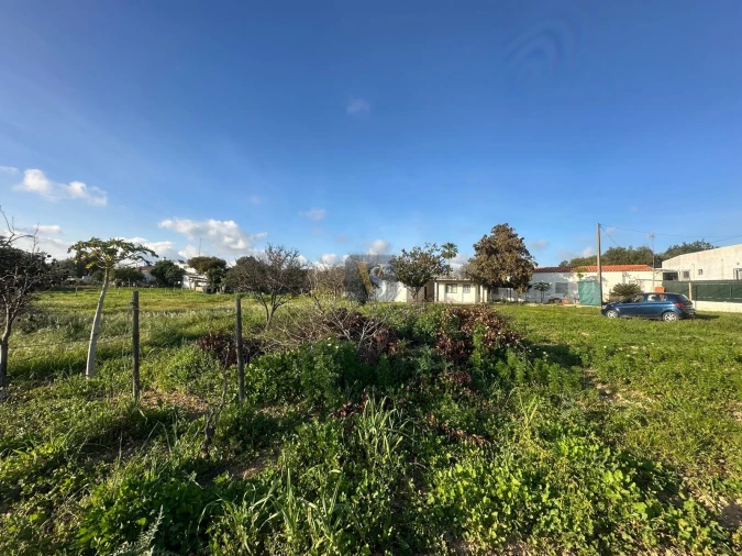 Moradia T3 para Venda em Quelfes Foto 54