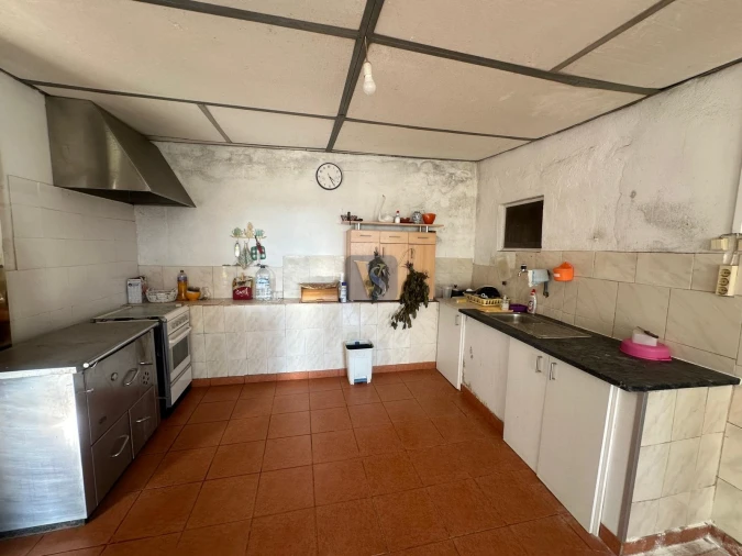 Moradia T3 para Venda em Quelfes Foto 19