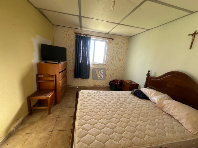 Moradia T3 para Venda em Quelfes Foto 27