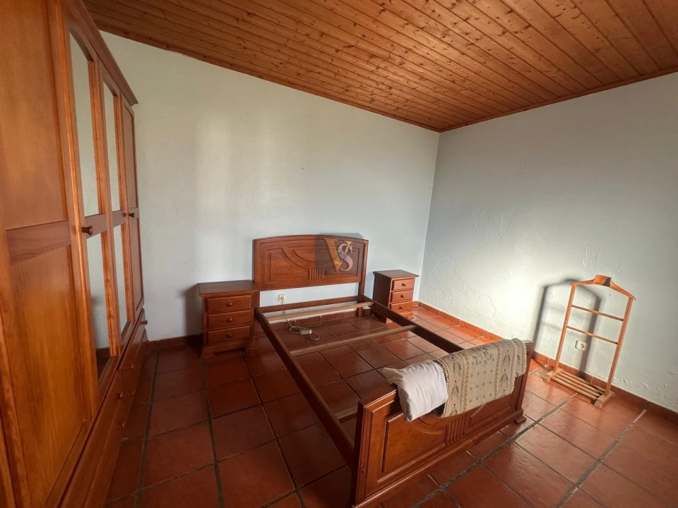 Moradia T3 para Venda em Quelfes Foto 7