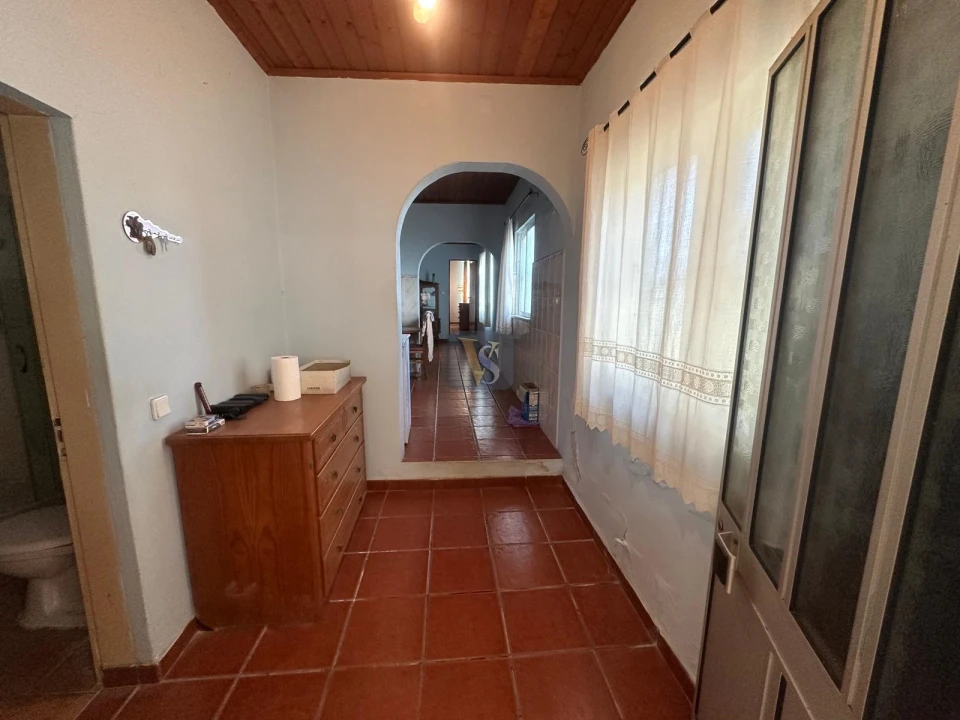 Moradia T3 para Venda em Quelfes Foto 17