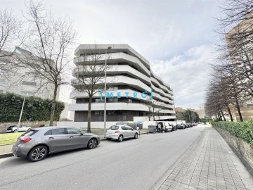 Apartamento T3 para Venda em Lordelo do Ouro e Massarelos