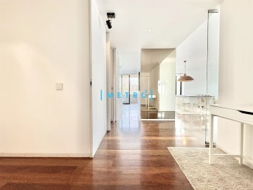 Apartamento T3 para Venda em Lordelo do Ouro e Massarelos