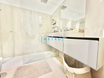 Apartamento T3 para Venda em Lordelo do Ouro e Massarelos