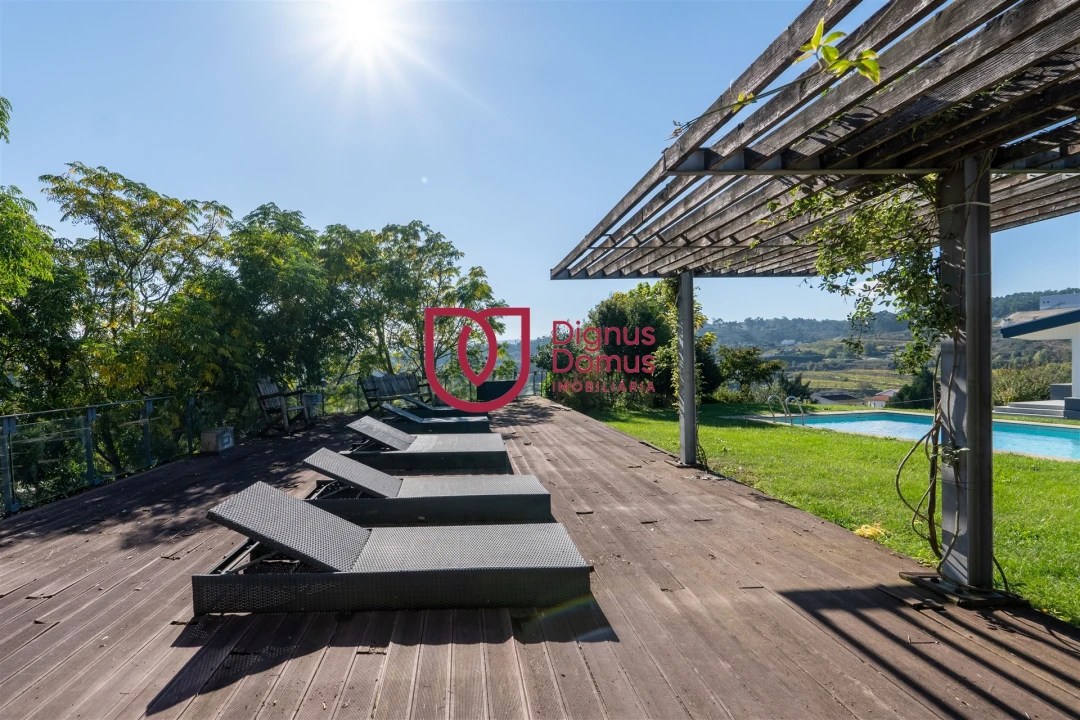 Moradia T7 para Venda em Constance Foto 40