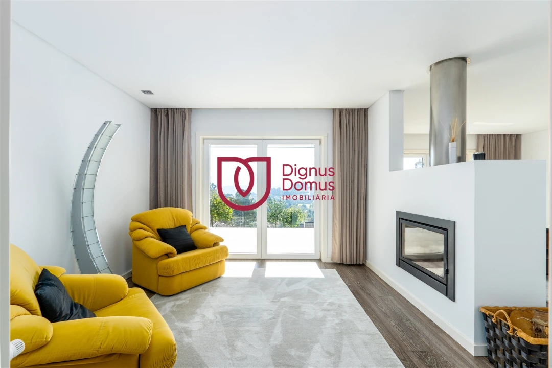 Moradia T7 para Venda em Constance Foto 6