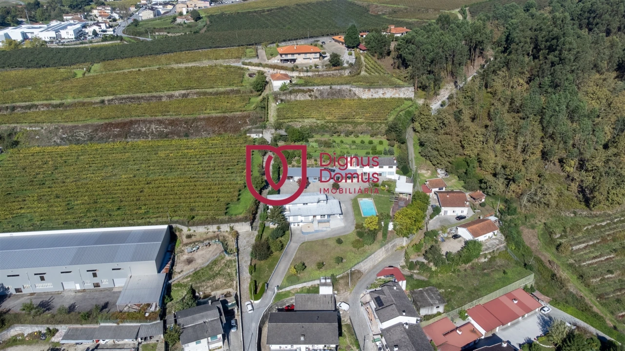 Moradia T7 para Venda em Constance Foto 68