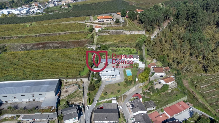 Moradia T7 para Venda em Constance Foto 68