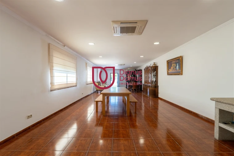 Moradia T7 para Venda em Constance Foto 65