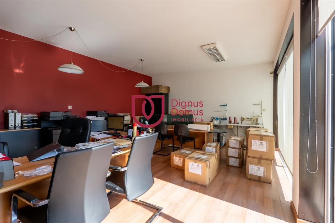 Moradia T7 para Venda em Constance Foto 61