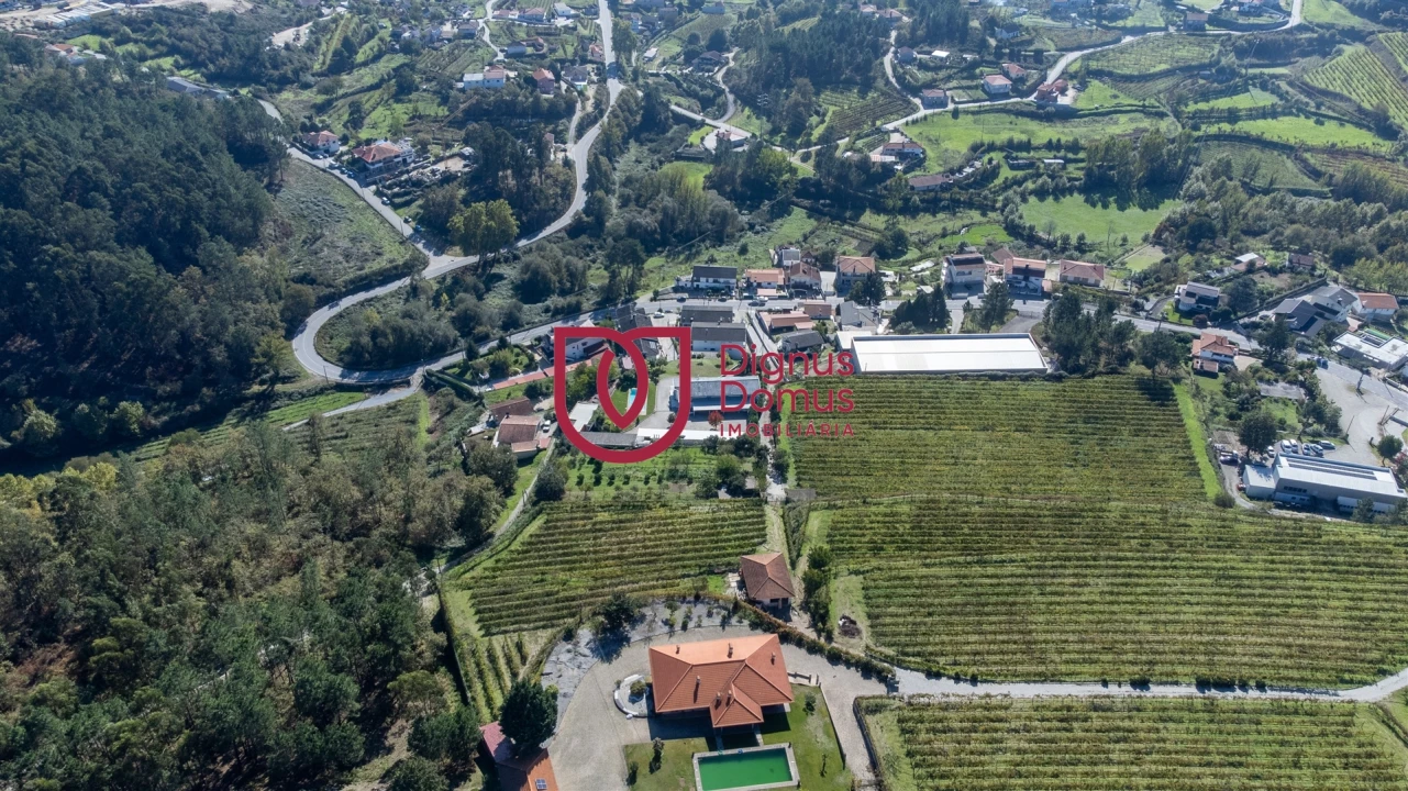 Moradia T7 para Venda em Constance Foto 66