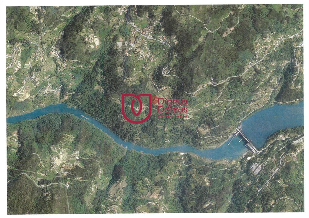 Moradia T0 para Venda em Penhalonga e Paços de Gaiolo Foto 3