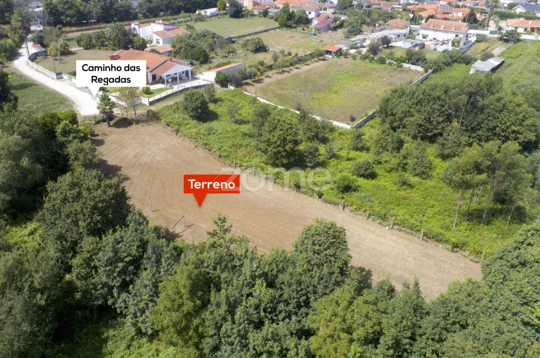 Terreno para Venda em Pedroso e Seixezelo Foto 3