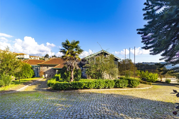 Quinta T9 para Venda em Serzedo e Calvos Foto 4