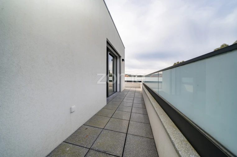 Moradia T3 para Venda em Vila Chã Foto 30