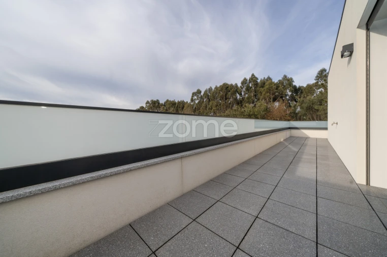 Moradia T3 para Venda em Vila Chã Foto 38