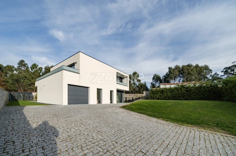 Moradia T3 para Venda em Vila Chã Foto 49