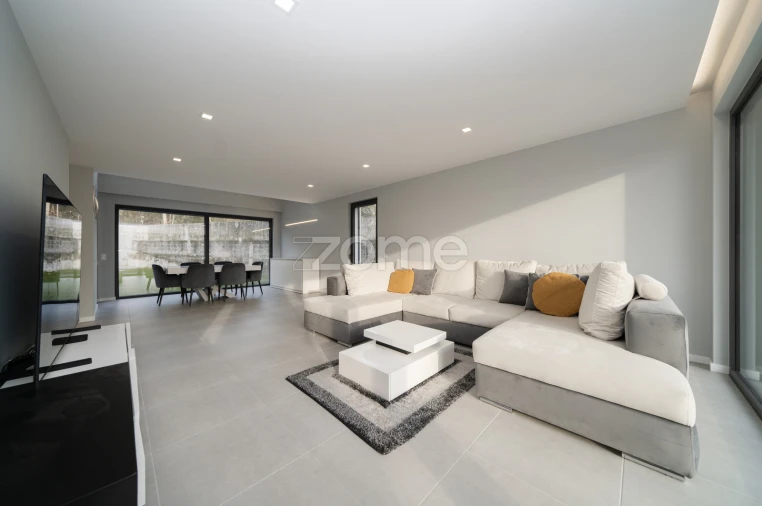 Moradia T3 para Venda em Vila Chã Foto 3