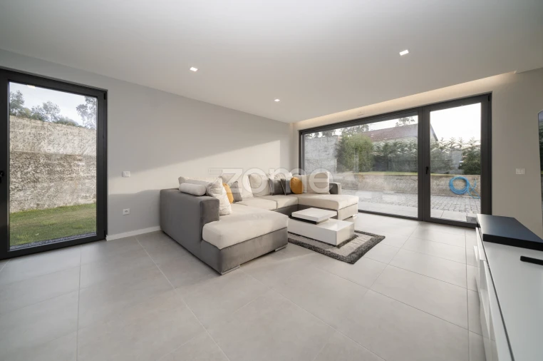 Moradia T3 para Venda em Vila Chã Foto 7