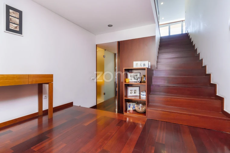 Apartamento T4 para Venda em Creixomil Foto 21