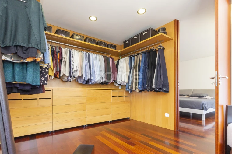 Apartamento T4 para Venda em Creixomil Foto 26