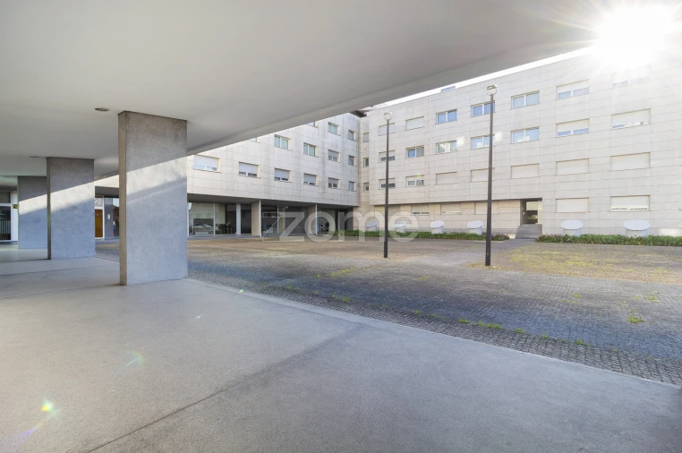 Apartamento T4 para Venda em Creixomil Foto 45