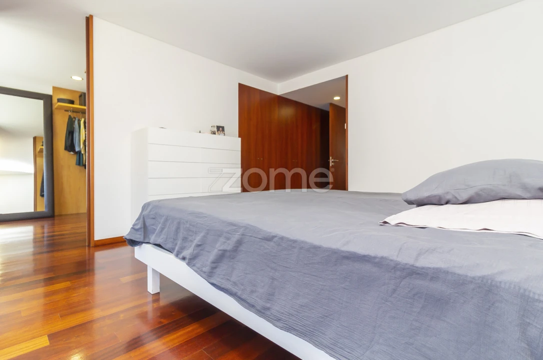 Apartamento T4 para Venda em Creixomil Foto 23