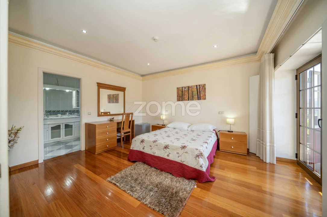 Quinta T8 para Venda em Campos e Louredo Foto 14