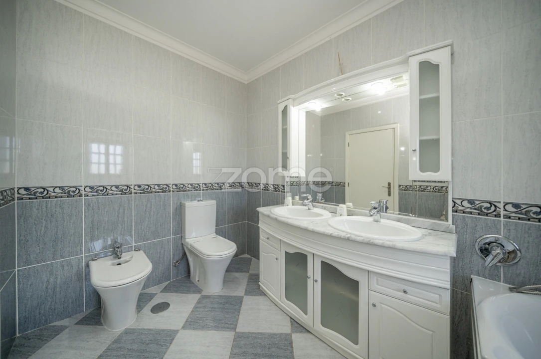 Quinta T8 para Venda em Campos e Louredo Foto 19