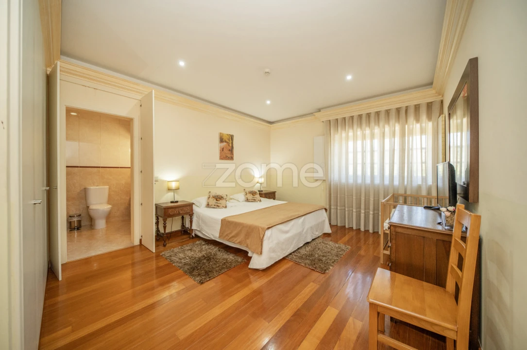 Quinta T8 para Venda em Campos e Louredo Foto 27