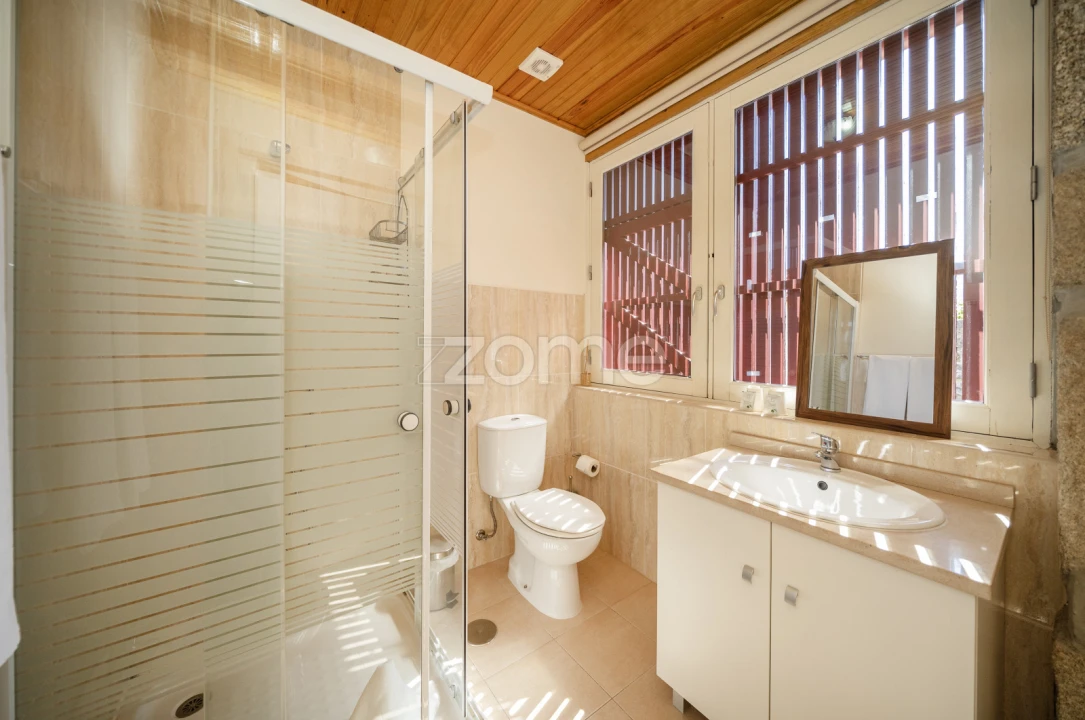 Quinta T8 para Venda em Campos e Louredo Foto 51