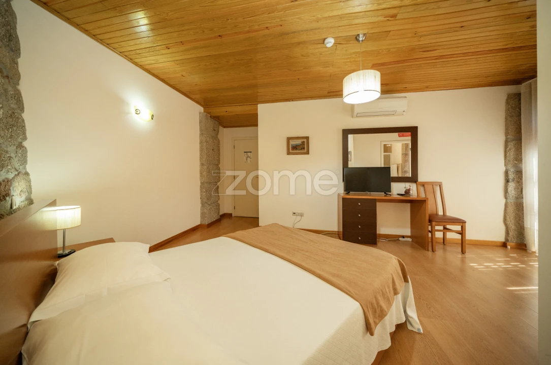 Quinta T8 para Venda em Campos e Louredo Foto 56