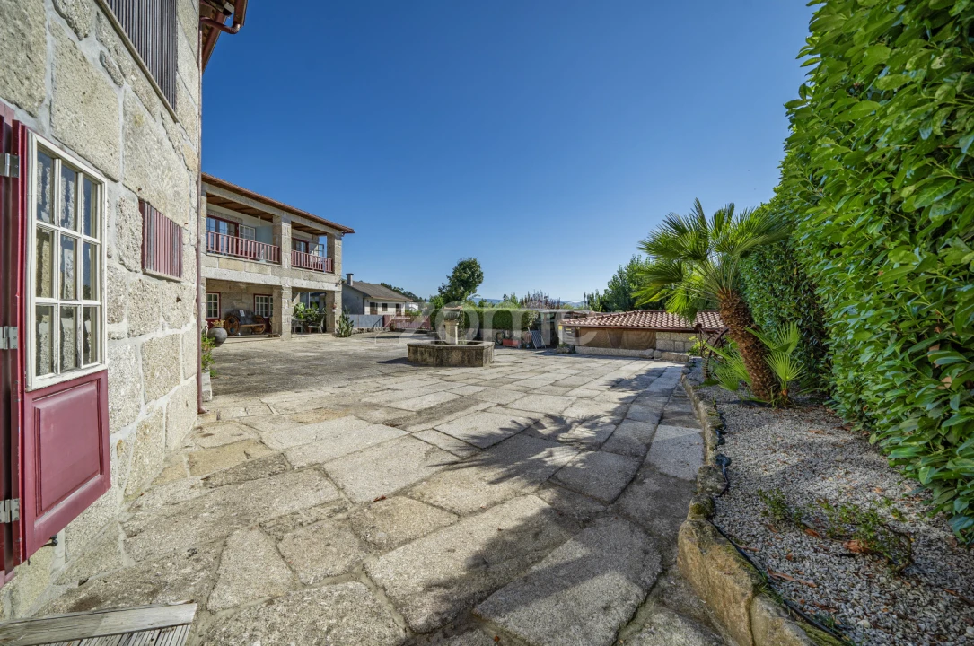 Quinta T8 para Venda em Campos e Louredo Foto 57