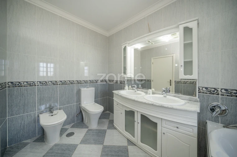 Quinta T8 para Venda em Campos e Louredo Foto 19