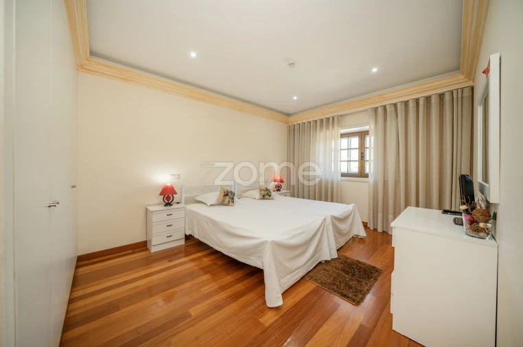 Quinta T8 para Venda em Campos e Louredo Foto 21