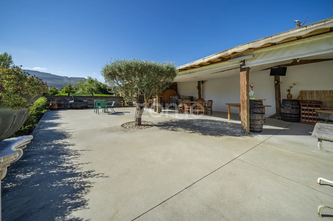 Terreno para Venda em Campos e Louredo Foto 29