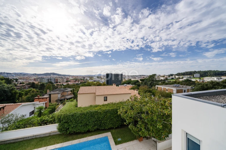 Moradia T6 para Venda em Nogueiró e Tenões Foto 56